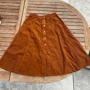 Corduroy mid-length skirt